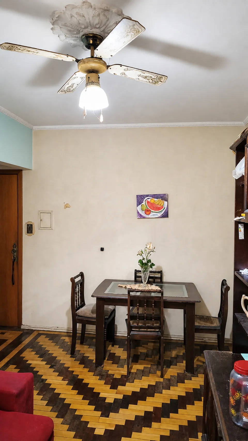 Apartamento à venda em São João, Porto Alegre, foto 1 de 4