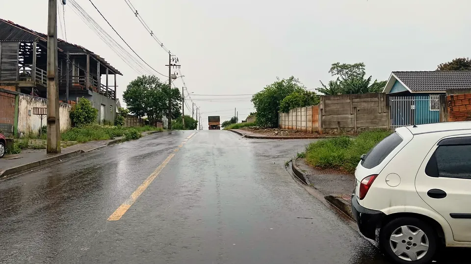 Casa à venda em Periquitos, Ponta Grossa, foto 2 de 6