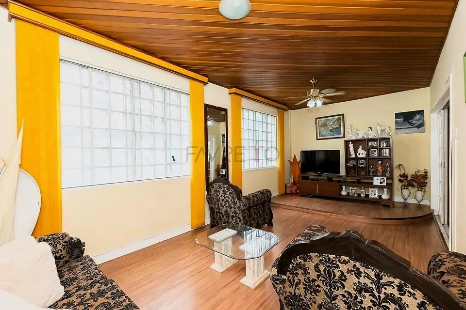 Casa à venda em São Francisco, Curitiba, foto 2 de 13