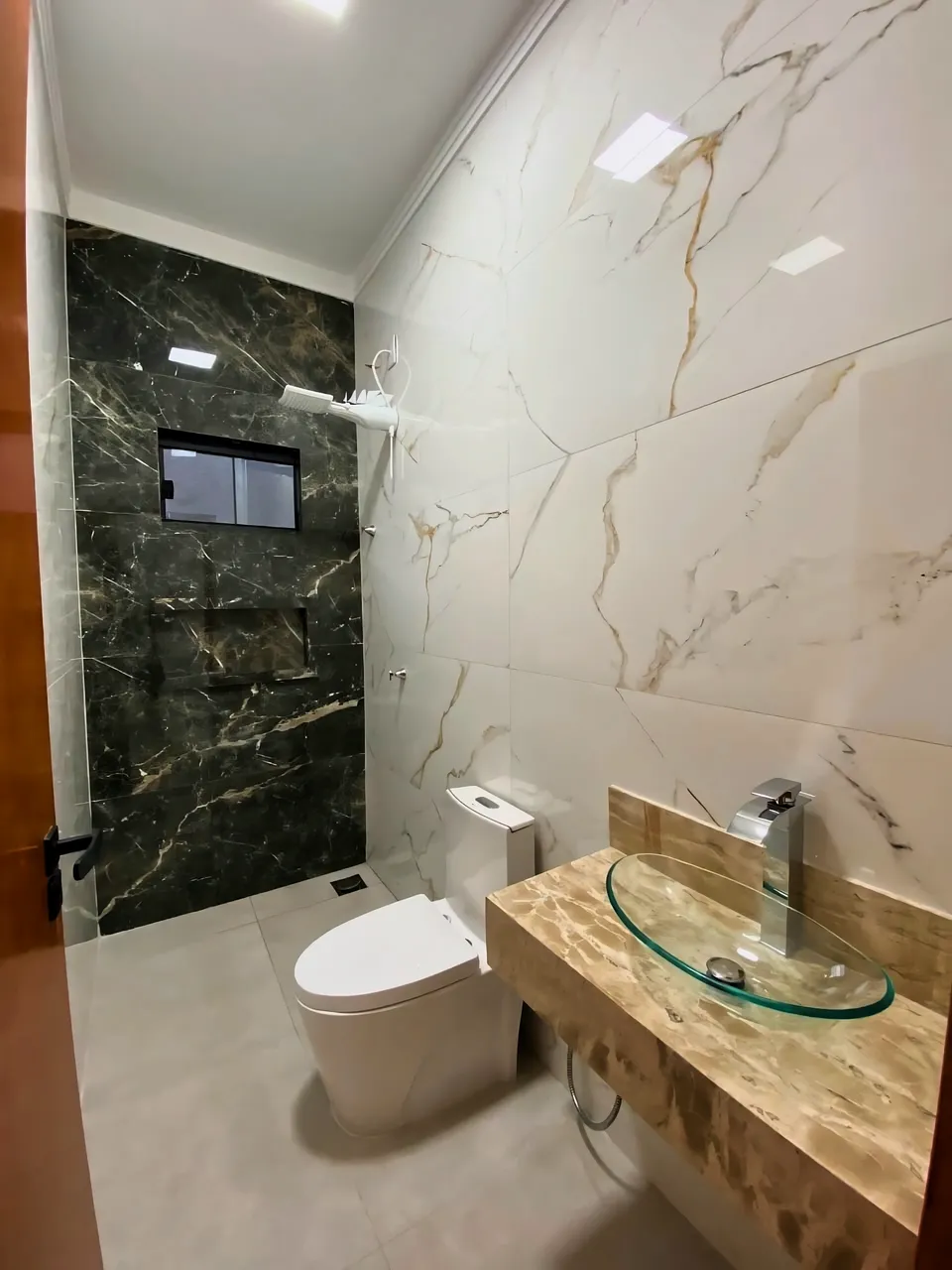 Casa à venda em Senador Canedo - Goiás, foto 2 de 19